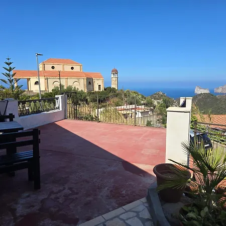 Casa Dina